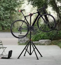 ACAZA Fiets Bevestigingsstandaard Met Snelsluiting, Gereedschapshouder En Stuurhouder, Lichte En Draagbare Reparatie Standaard Voor Fietsen, Zwart Statief 16 ACAZA Fiets Bevestigingsstandaard Met Snelsluiting, Gereedschapshouder En Stuurhouder, Lichte En Draagbare Reparatie Standaard Voor Fietsen, Zwart Statief -Fietsenwinkel 1128x1200 6