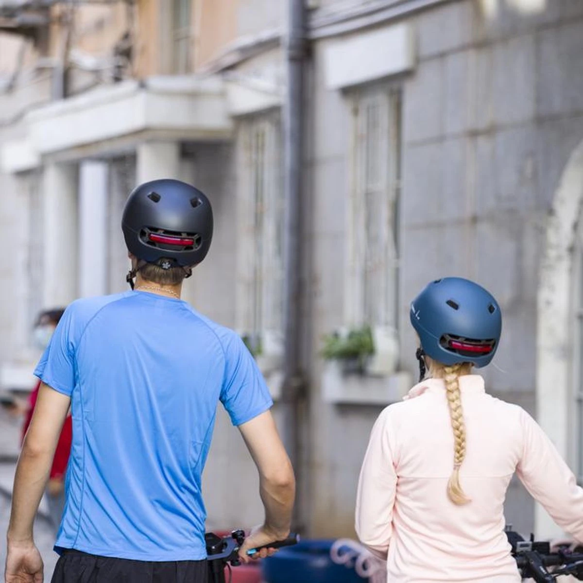 Livall C20 Black Large - (Smart) Fietshelm - SOS Funtie - Smart Verlichting - Remlicht 13 Livall C20 Black Large - (Smart) Fietshelm - SOS Funtie - Smart Verlichting - Remlicht - Afbeelding 11