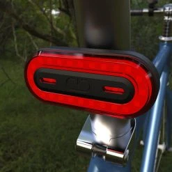 Trustic EVO | Fietsverlichting | Oplaadbaar | Fietslamp | Verschillende Standen | Licht Sensor | Waterbestendig | Set -Fietsenwinkel 1200x1200 304