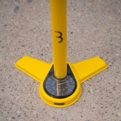 BBB Cycling AirSteel Fietspomp Met Drukmeter - Fiets Pomp Racefiets En Mountainbike - Voetpomp Extra Lang 11 Bar - Geel - BFP-27 13 BBB Cycling AirSteel Fietspomp Met Drukmeter - Fiets Pomp Racefiets En Mountainbike - Voetpomp Extra Lang 11 Bar - Geel - BFP-27 -Fietsenwinkel 1200x1200 630