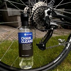 Velorest Total Bike Bundle - Fietsonderhoudsmiddelen - Fiets Reiniging & Onderhoud - Fietsreiniginsset - Fietsketting Reiniger Set - Kettingwax - Kettingolie Fiets - Ketting Reiniger Fiets - Chain Cleaner - Bike Cleaner - Showroom Ready -Fietsenwinkel 1200x1200 811