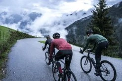 Rogelli Focus - Lange Fietsbroek Met Bretels - Heren - Maat L - Zwart 28 Rogelli Focus - Lange Fietsbroek Met Bretels - Heren - Maat L - Zwart -Fietsenwinkel 1200x800 23