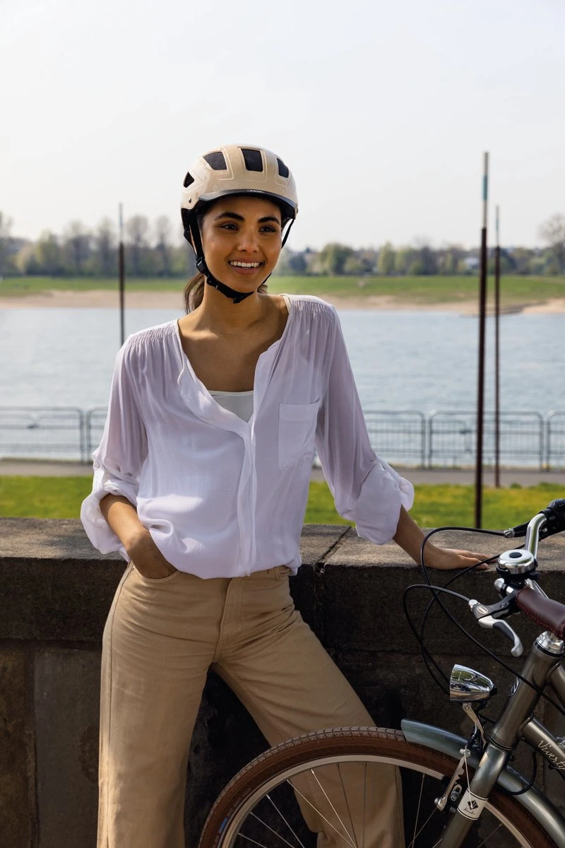 ABUS Hyban 2.0 Fietshelm - Maat M (52-58 Cm) - Velvet Black 6 ABUS Hyban 2.0 Fietshelm - Maat M (52-58 Cm) - Velvet Black - Afbeelding 4