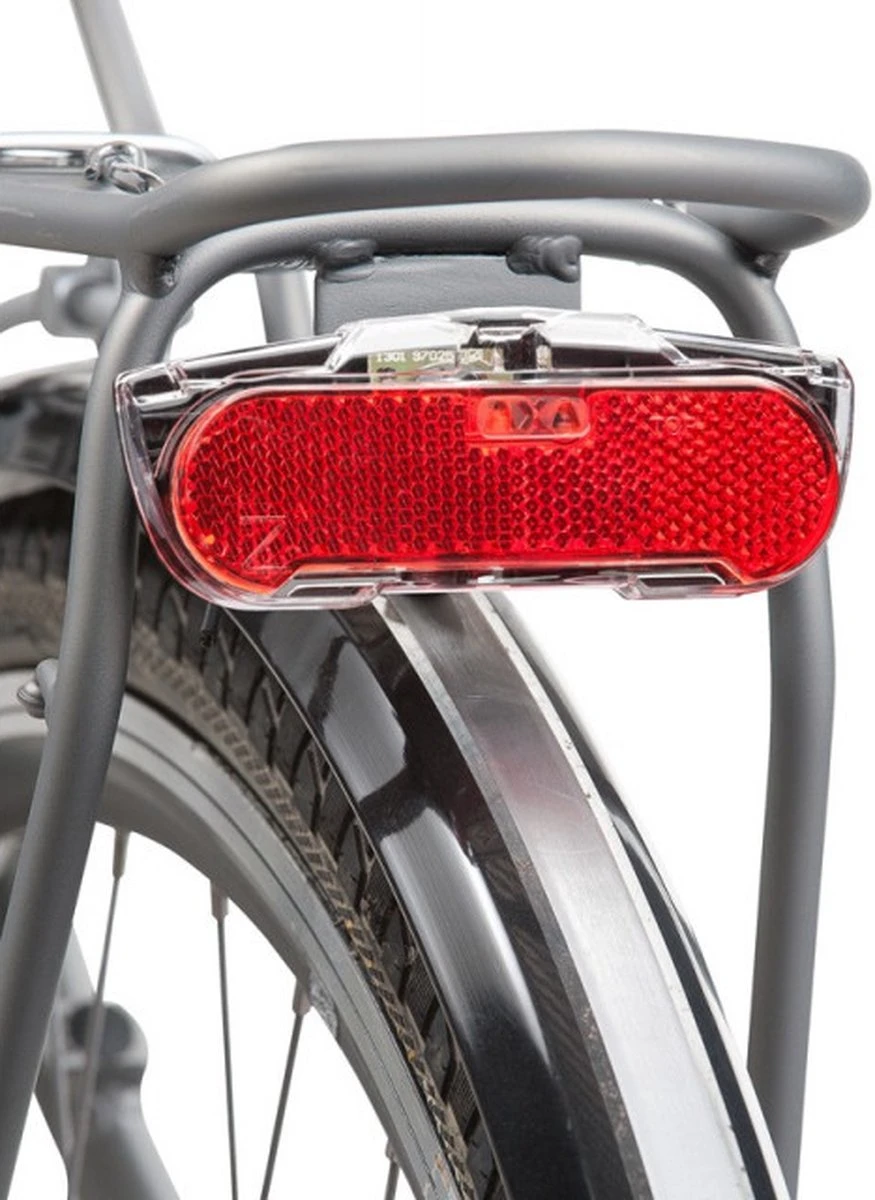 AXA Slim Steady – Fiets Achterlicht - LED Fietsverlichting - 80 Mm - Rood 5 AXA Slim Steady – Fiets Achterlicht - LED Fietsverlichting - 80 Mm - Rood - Afbeelding 3