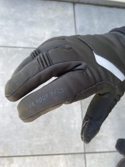 Luxe Winter Handschoen - Warm Door Dikke Stof En Thinsulate - Waterproof - Windvrij - Touchscreen Fietshandschoen - Reflecterend - Unisex R2 - Storm Winter Fietshandschoenen - Zwart - Maat XL / 9 -Fietsenwinkel 899x1200 3