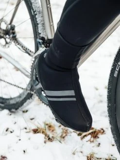 AGU Thermo Neoprene Overschoenen Essential - Zwart - L - 42/43 - 4mm Neopreen 9 AGU Thermo Neoprene Overschoenen Essential - Zwart - L - 42/43 - 4mm Neopreen -Fietsenwinkel 900x1200 7